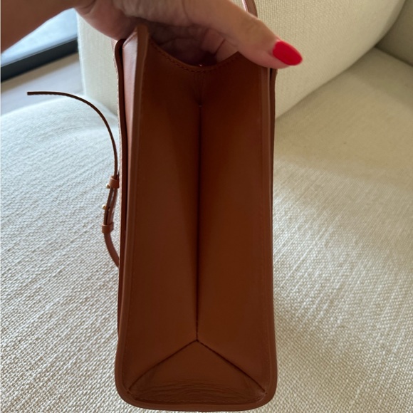 Chloe Woody Tote in Caramel Leather - Picture 5 of 11